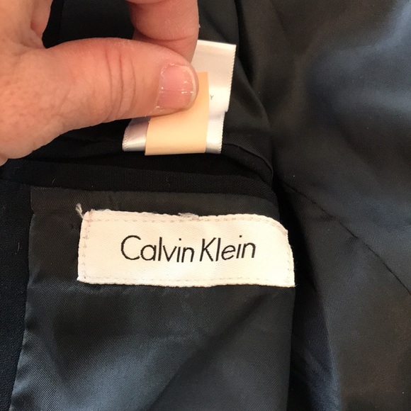Boys Black Calvin Klein suit. - Picture 7 of 9